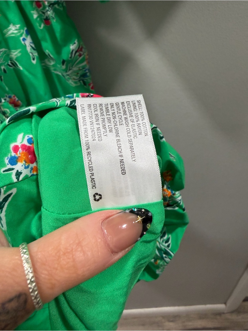 a new day Green Floral Smocked Bodice Dress cutout sides S new with tags - Picture 4 of 6